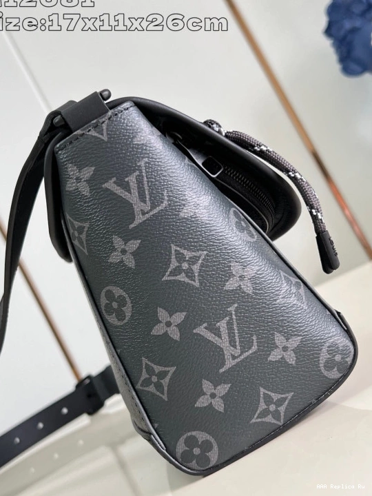 AAA Replica Ru Vuitton Pulse Louis Messenger 0714